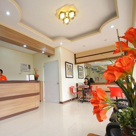 Robe'S Pension House Cebu Buitenkant foto